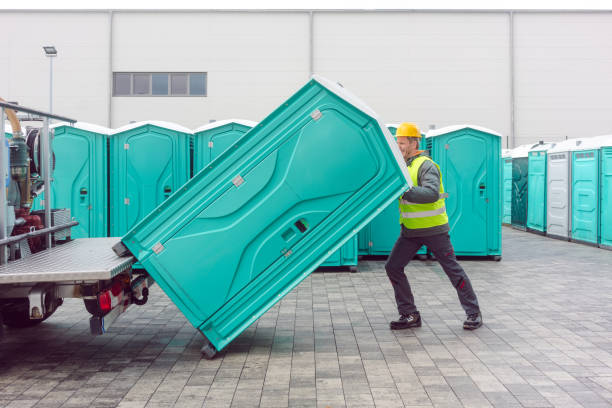 Affordable portable toilet rental in Pella, IA