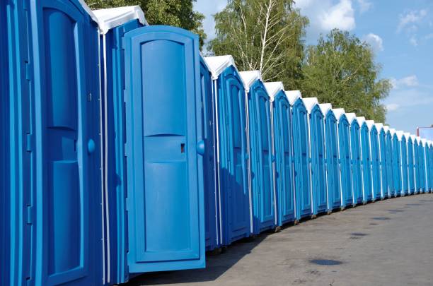 Best Porta potty delivery and setup  in Pella, IA